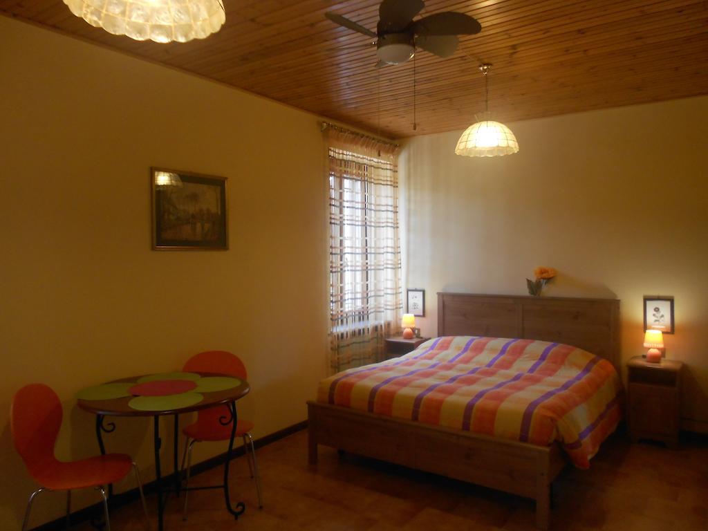 I Vigneti Bed & Breakfast Salionze Ruang foto